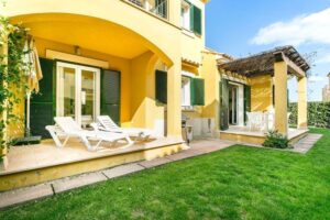 Familienfreundliches Appartement nahe Es Trenc mit Pool, Terrasse, 2 SZ & 2 Bädern. Perfekt für Familien, kinderfreundlich & haustierfreundlich, WLAN inkl.