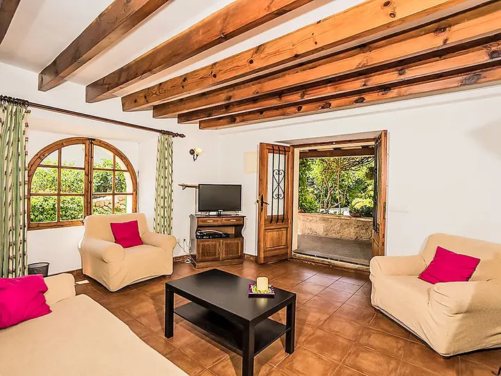 Holiday Home Cuxach d'en Joan
Family-Friendly Villa with Pool & Garden in Pollença, Mallorca