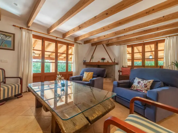 Finca Can Ferre Nou near Pollença – Idyllic Retreat with Pool, Garden & Sea View!