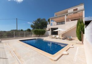 Villa Es Sequer – Stilvolle Oase in Maria de la Salut, Mallorca Mitte