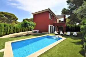 Villa Albeniz – Stilvolles Ferienhaus mit Privatpool in Cala Pi für bis zu 8 Personen